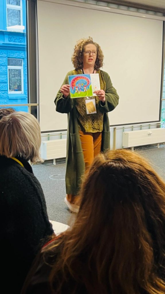 Im Rahmen ihres Workshops zeigt Sylvia Herdan einige ihrer Soul Words auf dem Journaling Barcamp 2026 in Hamburg